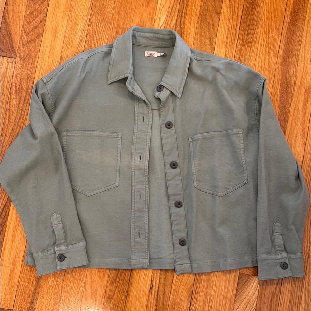 Faherty women’s large light green shacket never worn!